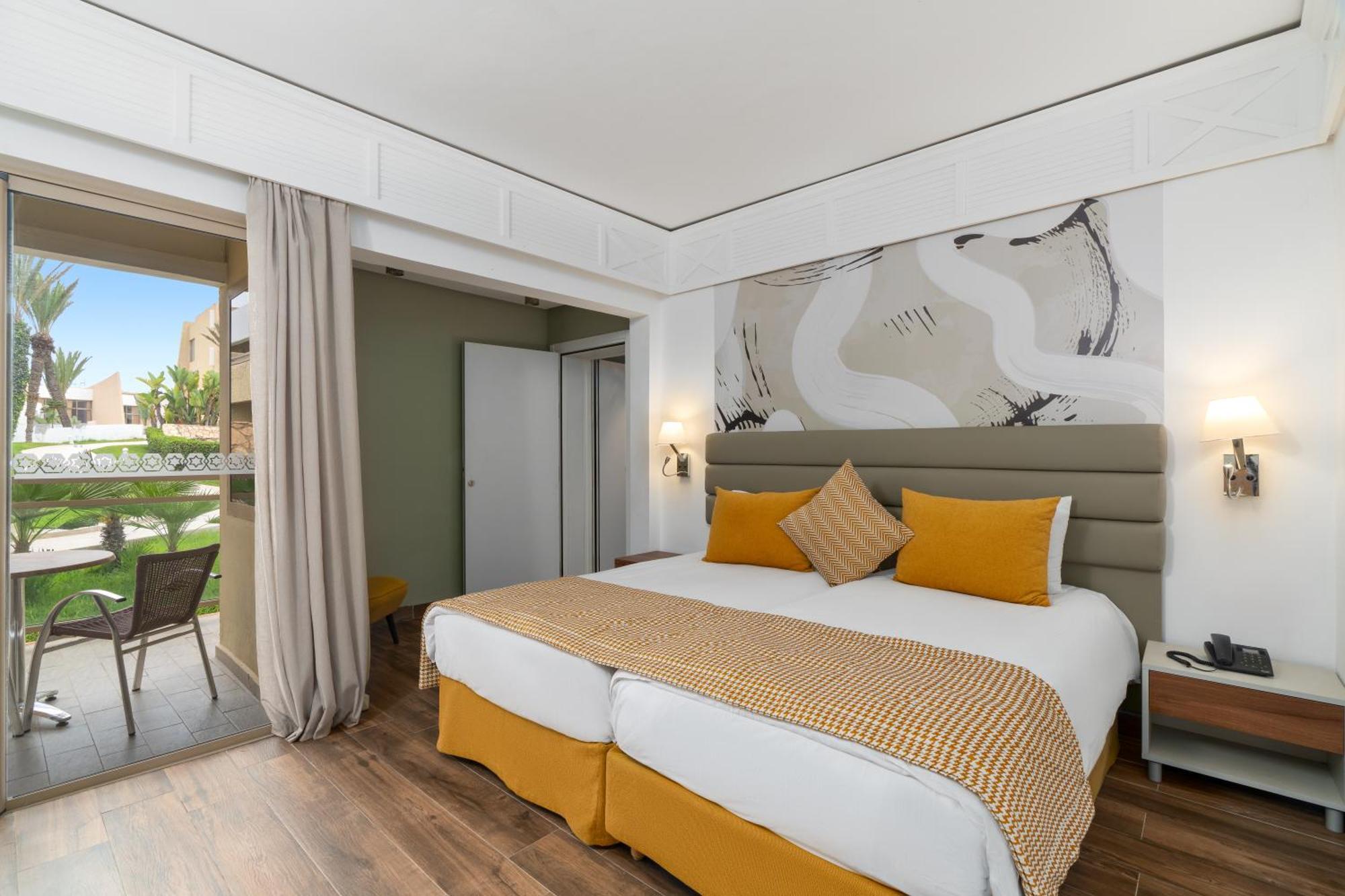 Family offer (2 adjoining rooms),1618278117:JPEG